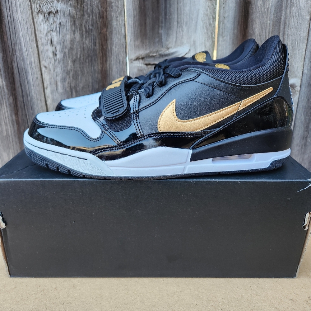 JordanNike Air Jordan Legacy 312 Low Black Metallic Gold Men's Size 8.5 - Picture 7 of 7